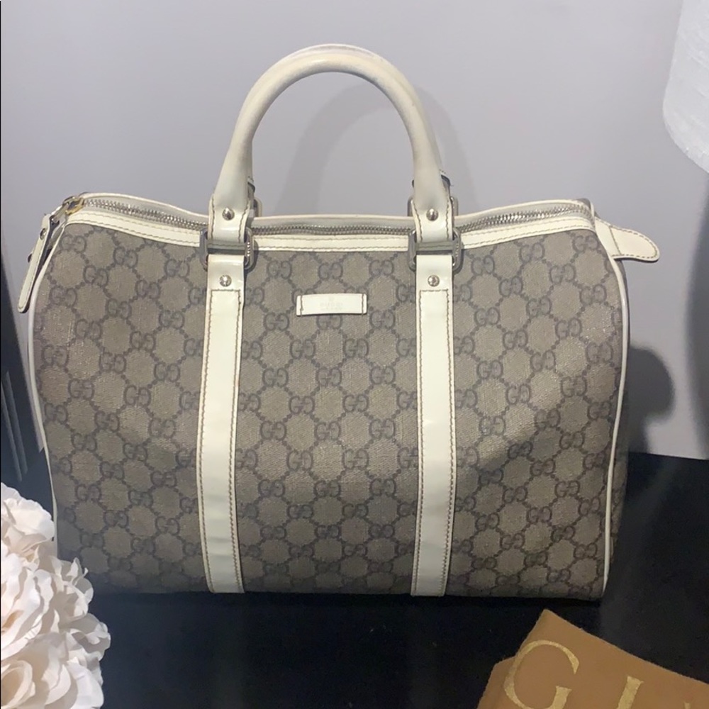 Gucci Boston Bag with White Trim - Picture 2 of 11